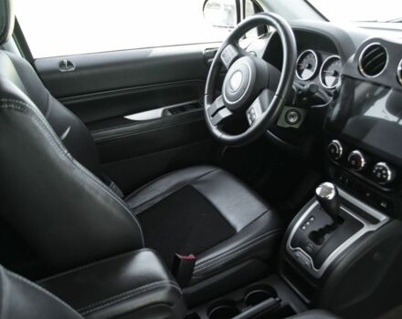 Коричневый Джип Компас, объемом двигателя 2.4 л и пробегом 163 тыс. км за 10300 $, фото 6 на Automoto.ua