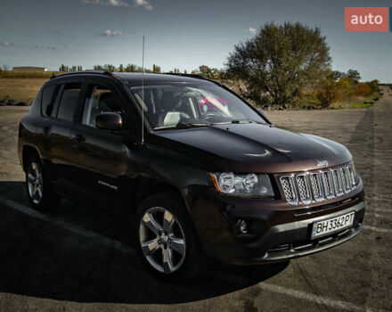 Коричневый Джип Компас, объемом двигателя 2.36 л и пробегом 163 тыс. км за 10300 $, фото 2 на Automoto.ua