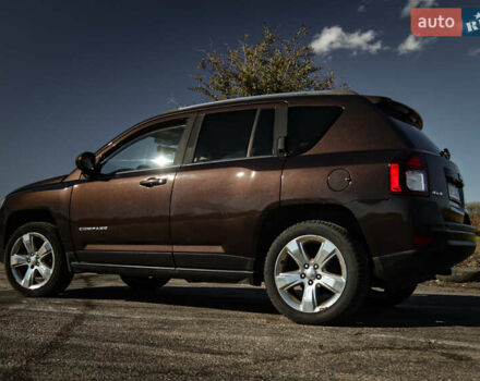 Коричневый Джип Компас, объемом двигателя 2.36 л и пробегом 163 тыс. км за 10300 $, фото 1 на Automoto.ua
