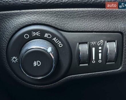 Коричневий Джип Compass, об'ємом двигуна 2.36 л та пробігом 142 тис. км за 12990 $, фото 12 на Automoto.ua