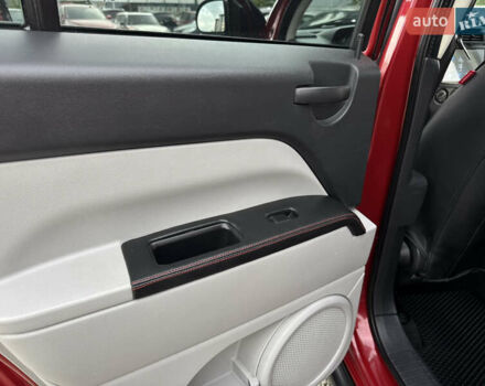 Червоний Джип Compass, об'ємом двигуна 2 л та пробігом 214 тис. км за 7950 $, фото 39 на Automoto.ua