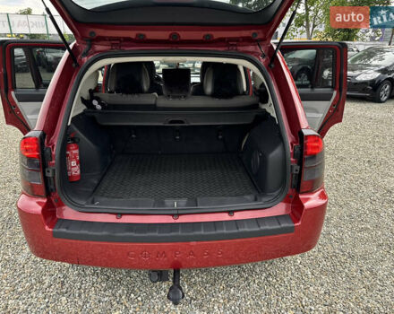 Червоний Джип Compass, об'ємом двигуна 2 л та пробігом 214 тис. км за 7950 $, фото 27 на Automoto.ua