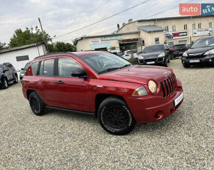 Червоний Джип Compass, об'ємом двигуна 2 л та пробігом 214 тис. км за 7950 $, фото 1 на Automoto.ua