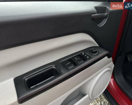 Червоний Джип Compass, об'ємом двигуна 2 л та пробігом 214 тис. км за 7950 $, фото 50 на Automoto.ua