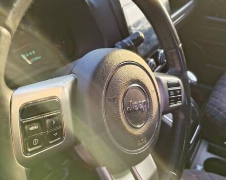 Червоний Джип Compass, об'ємом двигуна 2.36 л та пробігом 325 тис. км за 8600 $, фото 18 на Automoto.ua