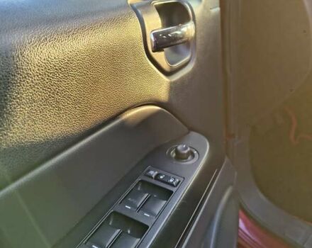 Червоний Джип Compass, об'ємом двигуна 2.36 л та пробігом 325 тис. км за 8600 $, фото 19 на Automoto.ua