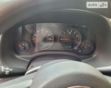 Червоний Джип Compass, об'ємом двигуна 2.4 л та пробігом 185 тис. км за 8800 $, фото 16 на Automoto.ua