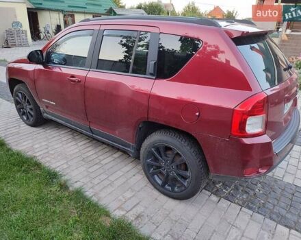 Червоний Джип Compass, об'ємом двигуна 2 л та пробігом 178 тис. км за 8700 $, фото 3 на Automoto.ua