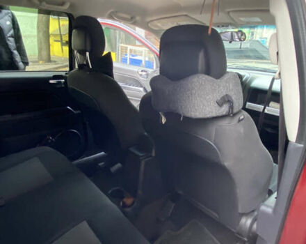 Джип Compass 2013 у Харкові на Automoto.ua Червоний Джип Compass, об'ємом двигуна 2.36 л та пробігом 209 тис. км за 8150 $, фото 5 на Automoto.ua