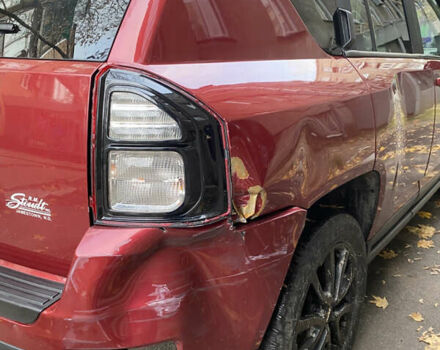 Джип Compass 2013 у Харкові на Automoto.ua Червоний Джип Compass, об'ємом двигуна 2.36 л та пробігом 209 тис. км за 8150 $, фото 3 на Automoto.ua