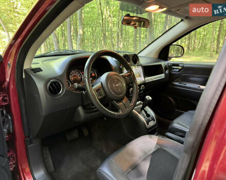 Червоний Джип Compass, об'ємом двигуна 2.36 л та пробігом 176 тис. км за 10200 $, фото 8 на Automoto.ua