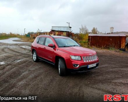 Джип Компас 2014 в Киеве на Automoto.ua Красный Джип Компас, объемом двигателя 2 л и пробегом 210 тыс. км за 9700 $, фото 3 на Automoto.ua