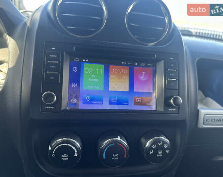 Червоний Джип Compass, об'ємом двигуна 2.36 л та пробігом 125 тис. км за 9200 $, фото 13 на Automoto.ua