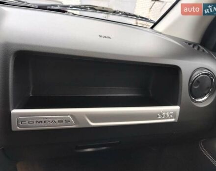 Красный Джип Компас, объемом двигателя 2.4 л и пробегом 170 тыс. км за 9800 $, фото 12 на Automoto.ua