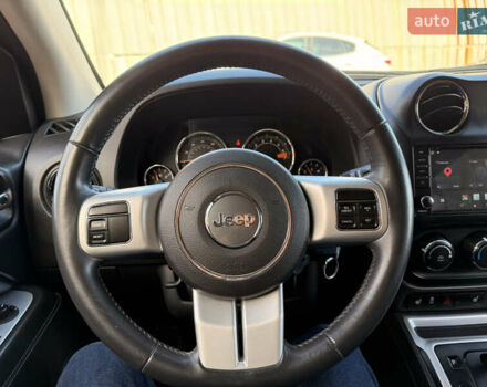 Червоний Джип Compass, об'ємом двигуна 2.36 л та пробігом 140 тис. км за 11400 $, фото 12 на Automoto.ua