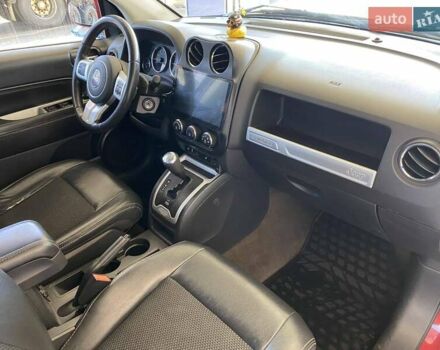 Червоний Джип Compass, об'ємом двигуна 2 л та пробігом 170 тис. км за 9500 $, фото 16 на Automoto.ua