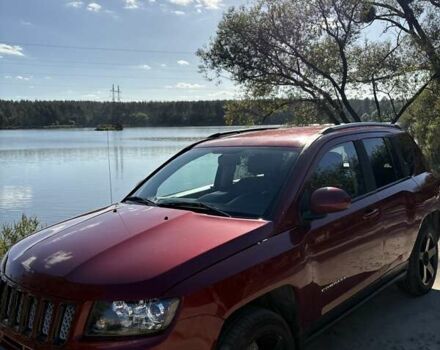 Красный Джип Компас, объемом двигателя 2 л и пробегом 204 тыс. км за 12000 $, фото 2 на Automoto.ua