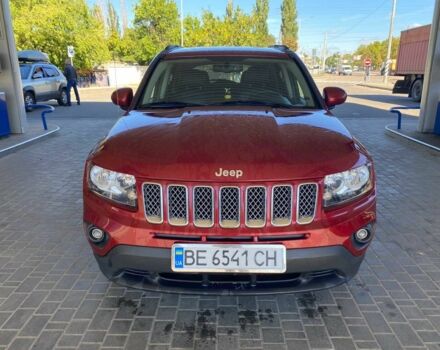 Красный Джип Компас, объемом двигателя 2 л и пробегом 170 тыс. км за 9500 $, фото 1 на Automoto.ua