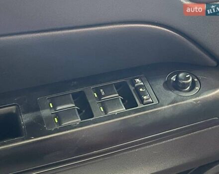 Червоний Джип Compass, об'ємом двигуна 2 л та пробігом 105 тис. км за 11300 $, фото 9 на Automoto.ua