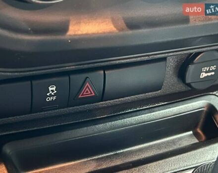 Червоний Джип Compass, об'ємом двигуна 2 л та пробігом 105 тис. км за 11300 $, фото 13 на Automoto.ua