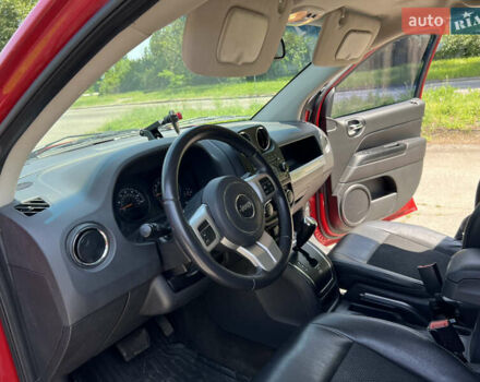 Червоний Джип Compass, об'ємом двигуна 2 л та пробігом 122 тис. км за 9999 $, фото 15 на Automoto.ua