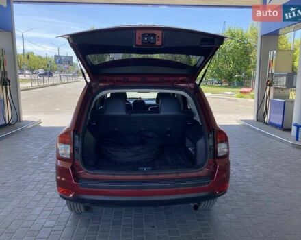 Красный Джип Компас, объемом двигателя 2 л и пробегом 170 тыс. км за 9999 $, фото 21 на Automoto.ua