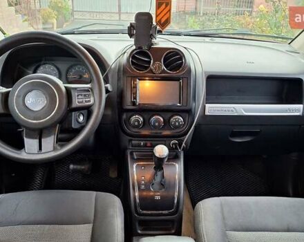 Красный Джип Компас, объемом двигателя 2.36 л и пробегом 217 тыс. км за 10100 $, фото 8 на Automoto.ua