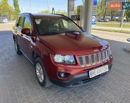 Червоний Джип Compass, об'ємом двигуна 2 л та пробігом 170 тис. км за 9999 $, фото 2 на Automoto.ua