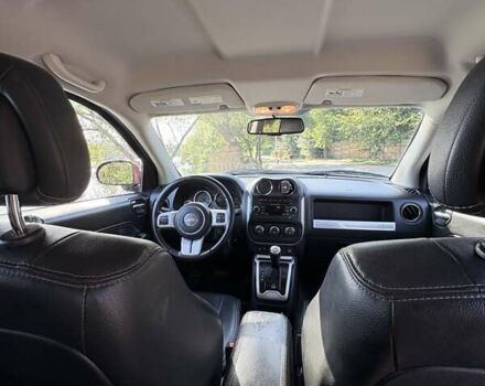 Красный Джип Компас, объемом двигателя 2 л и пробегом 204 тыс. км за 12000 $, фото 50 на Automoto.ua