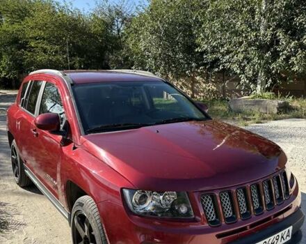 Красный Джип Компас, объемом двигателя 2 л и пробегом 204 тыс. км за 12000 $, фото 3 на Automoto.ua