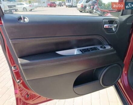 Червоний Джип Compass, об'ємом двигуна 2.36 л та пробігом 141 тис. км за 11400 $, фото 9 на Automoto.ua