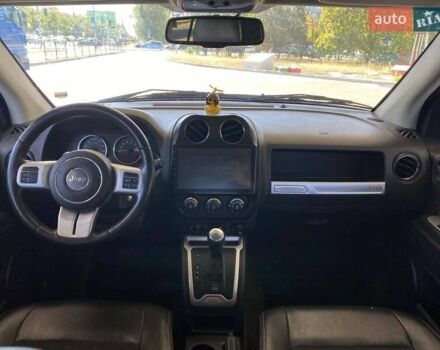 Червоний Джип Compass, об'ємом двигуна 2 л та пробігом 170 тис. км за 9500 $, фото 17 на Automoto.ua