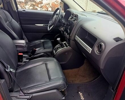 Червоний Джип Compass, об'ємом двигуна 2 л та пробігом 77 тис. км за 9800 $, фото 1 на Automoto.ua
