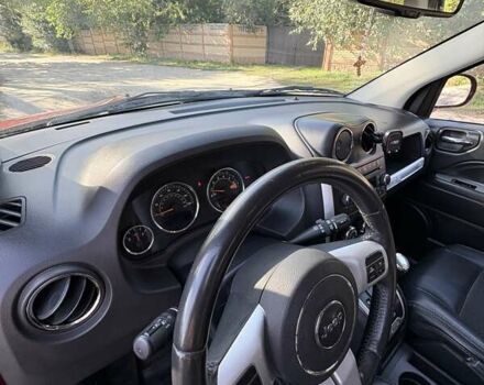 Красный Джип Компас, объемом двигателя 2 л и пробегом 204 тыс. км за 12000 $, фото 57 на Automoto.ua