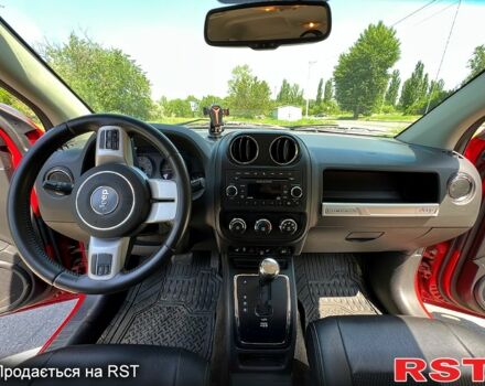 Червоний Джип Compass, об'ємом двигуна 2 л та пробігом 126 тис. км за 9700 $, фото 5 на Automoto.ua