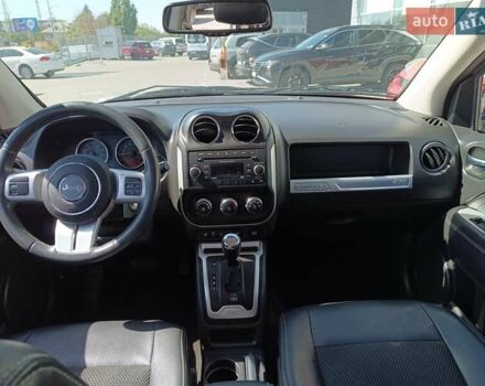Червоний Джип Compass, об'ємом двигуна 2.36 л та пробігом 88 тис. км за 11400 $, фото 11 на Automoto.ua