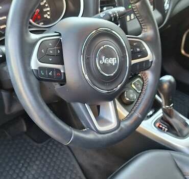 Джип Compass 2017 у Рівному на Automoto.ua Червоний Джип Compass, об'ємом двигуна 2.36 л та пробігом 24 тис. км за 14500 $, фото 10 на Automoto.ua