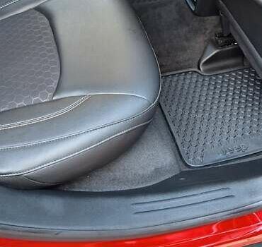 Джип Compass 2017 у Рівному на Automoto.ua Червоний Джип Compass, об'ємом двигуна 2.36 л та пробігом 24 тис. км за 14500 $, фото 14 на Automoto.ua