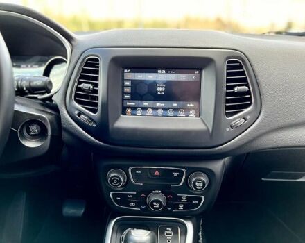 Джип Компас 2018 в Новояворовск на Automoto.ua Красный Джип Компас, объемом двигателя 2.4 л и пробегом 35 тыс. км за 17700 $, фото 29 на Automoto.ua