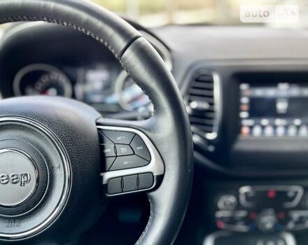 Джип Компас 2018 в Новояворовск на Automoto.ua Красный Джип Компас, объемом двигателя 2.4 л и пробегом 35 тыс. км за 17700 $, фото 32 на Automoto.ua