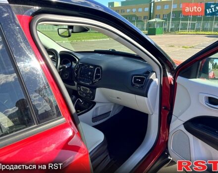 Червоний Джип Compass, об'ємом двигуна 2.4 л та пробігом 180 тис. км за 14100 $, фото 2 на Automoto.ua