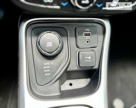 Джип Компас 2018 в Новояворовск на Automoto.ua Красный Джип Компас, объемом двигателя 2.4 л и пробегом 35 тыс. км за 17700 $, фото 26 на Automoto.ua