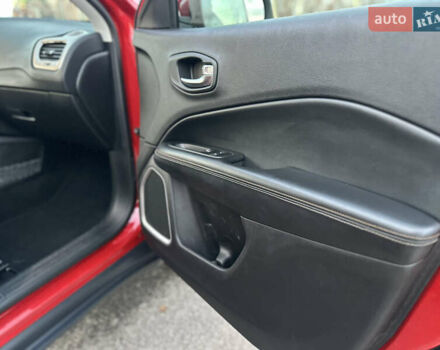 Красный Джип Компас, объемом двигателя 2.36 л и пробегом 119 тыс. км за 14100 $, фото 29 на Automoto.ua