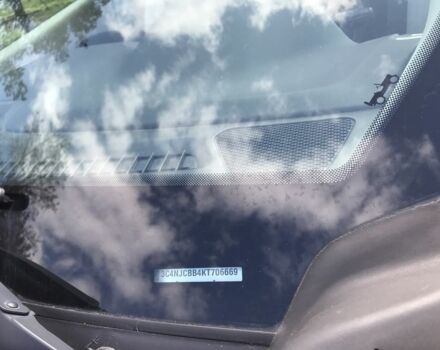 Джип Компас 2019 в Синельниковом на Automoto.ua Красный Джип Компас, объемом двигателя 2.4 л и пробегом 74 тыс. км за 16400 $, фото 3 на Automoto.ua