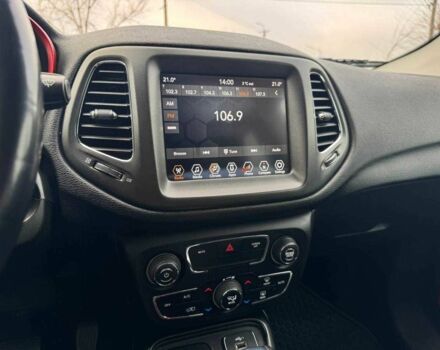 Красный Джип Компас, объемом двигателя 0 л и пробегом 144 тыс. км за 14600 $, фото 8 на Automoto.ua