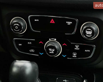 Красный Джип Компас, объемом двигателя 2.4 л и пробегом 89 тыс. км за 16300 $, фото 12 на Automoto.ua