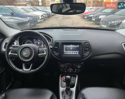 Червоний Джип Compass, об'ємом двигуна 2.4 л та пробігом 122 тис. км за 15900 $, фото 8 на Automoto.ua