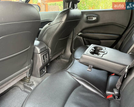 Джип Компас 2021 в Полтаве на Automoto.ua Красный Джип Компас, объемом двигателя 2.36 л и пробегом 100 тыс. км за 17200 $, фото 35 на Automoto.ua