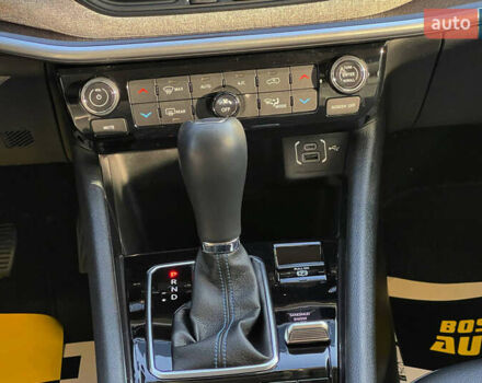 Червоний Джип Compass, об'ємом двигуна 2.36 л та пробігом 72 тис. км за 18900 $, фото 13 на Automoto.ua