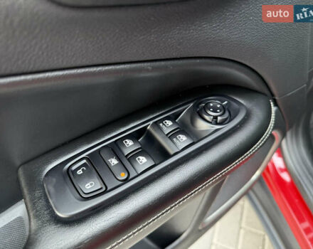 Джип Компас 2021 в Полтаве на Automoto.ua Красный Джип Компас, объемом двигателя 2.36 л и пробегом 100 тыс. км за 17200 $, фото 37 на Automoto.ua